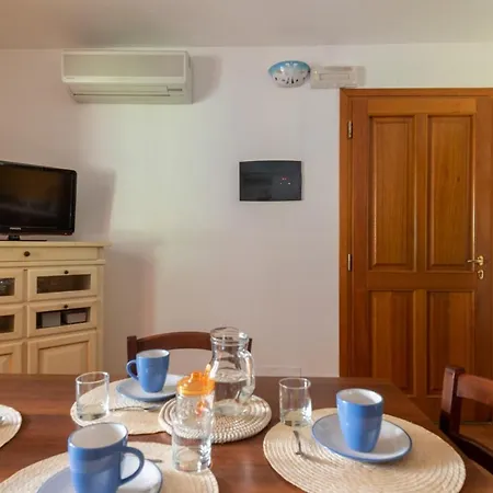Stunning Bouganvillage 2 Bedroom Num1323 아파트 *